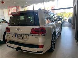 تۆیۆتا لاند کروزەر